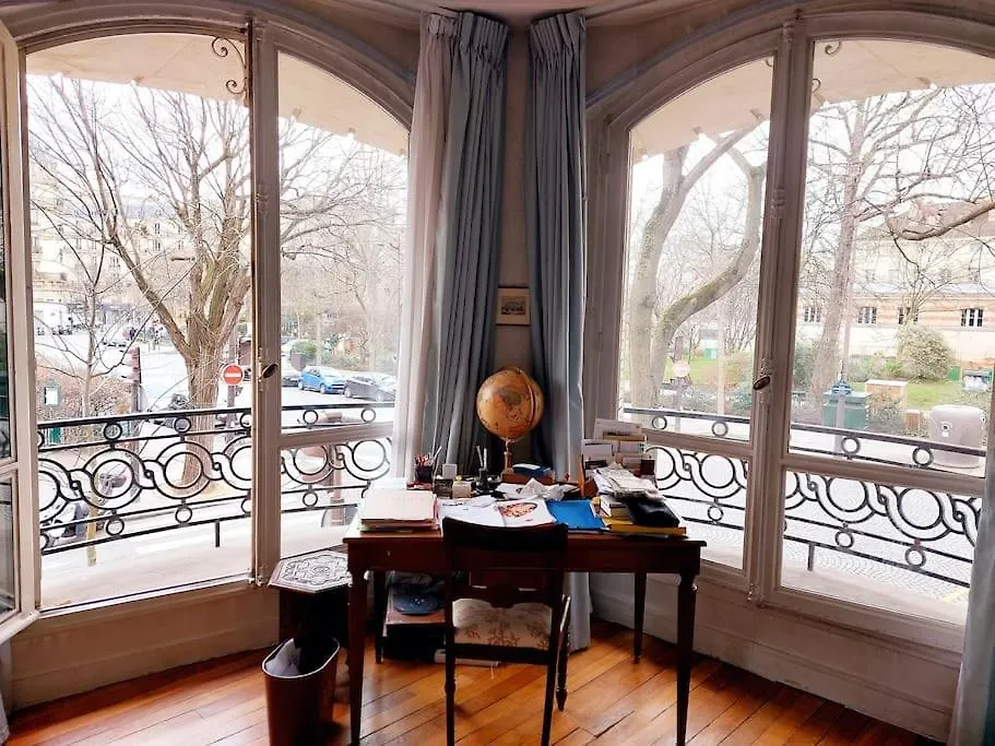 Bel Appartement Paris Centre Apartment