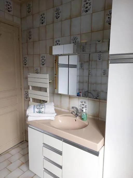 Bel Appartement Paris Centre 0*,