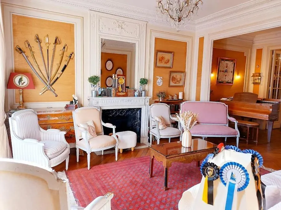 Bel Appartement Paris Centre 0*,